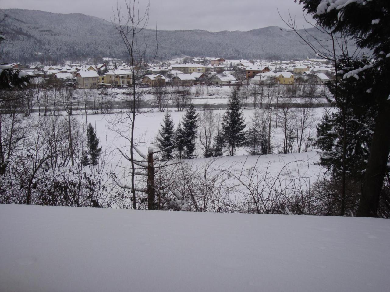 Villa House Beskyd Skole Esterno foto